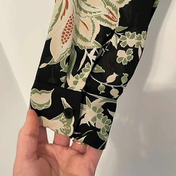 MAURICES Atwood Pleated Floral Blouse Black Cream Beige Long Sleeve Work Office - Image 12