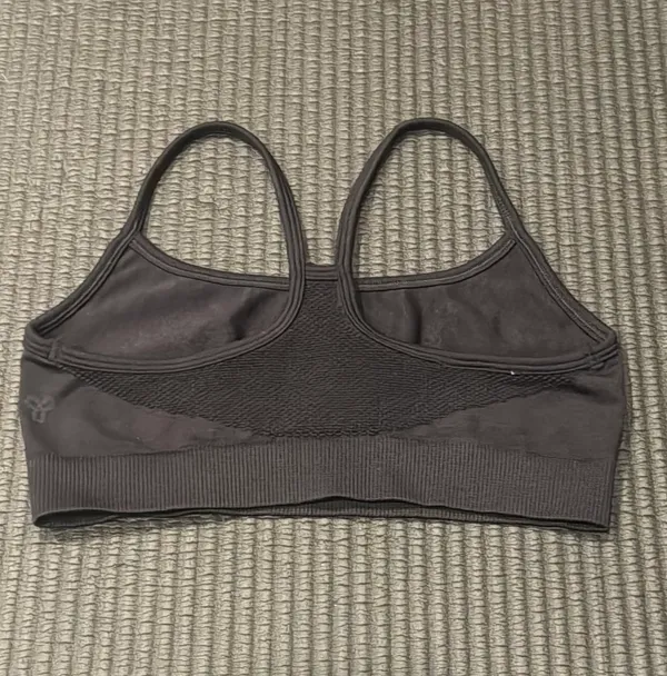 Aritzia NWOT tna tnaction tnabody barre bra top gym black xs - Image 3
