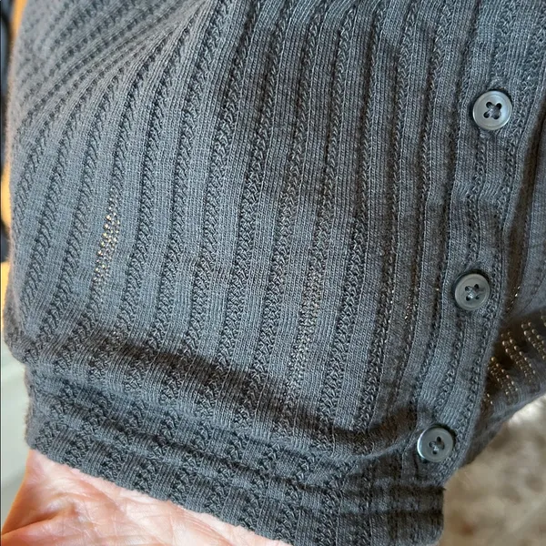 Gap pointelle gray knit cotton blend swoop neck button down top thermal L - Image 4