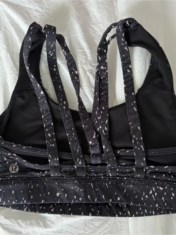 Lululemon Sports Bra Size tag 4, actual close to 0/2, good condition - Image 2