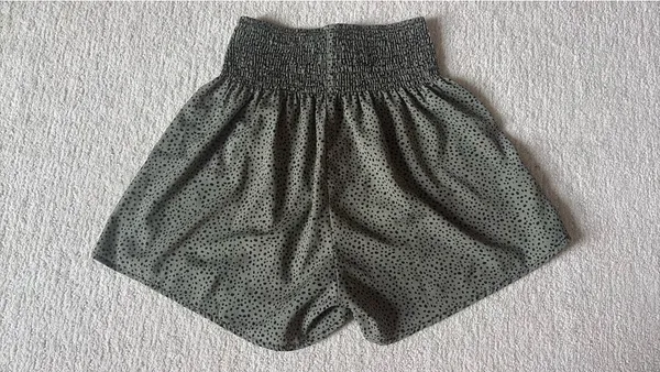 Shein Green Polka Dot Flowy Shorts - Image 2