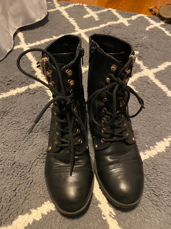 Boots - Image 2