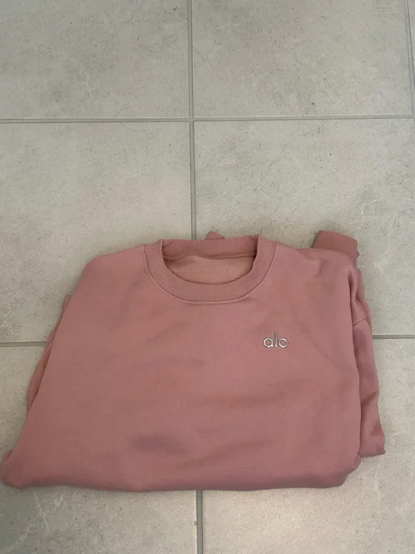 Alo Yoga Sweatshirt Pullover - Image 2