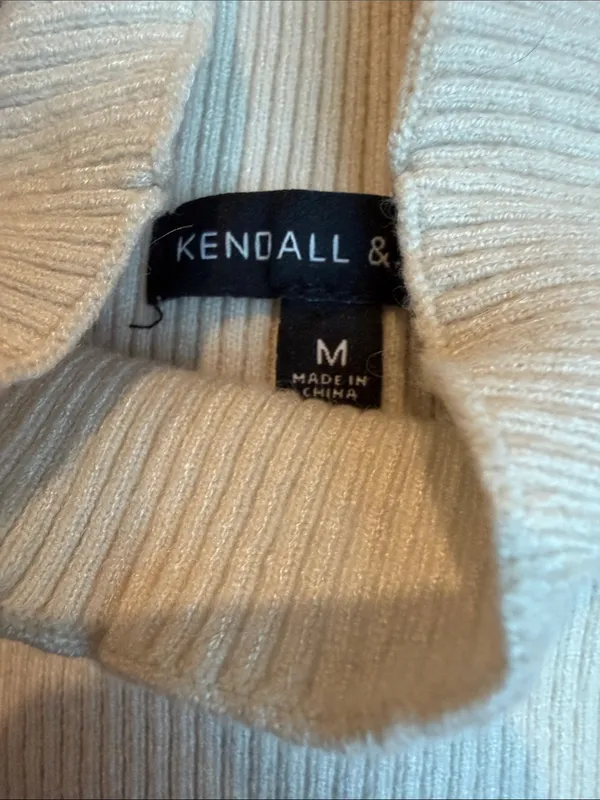 KENDALL & KYLIE sweater Size M - Image 5