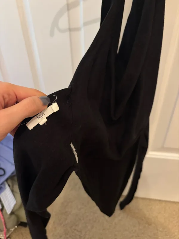 NIA black backless halter top - Image 4