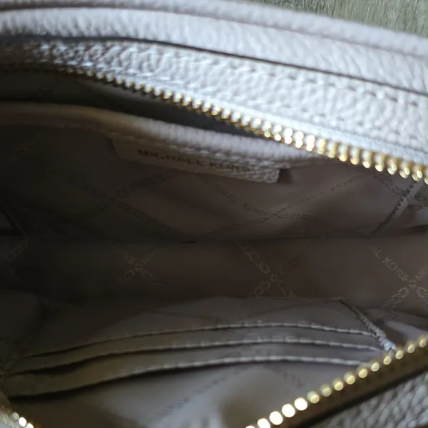 Michael Kors Bag Crossbody Leather Pink Pebbled - Image 5