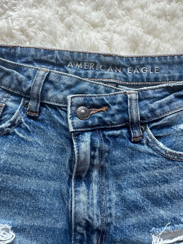 American Eagle Outfitters Crossover Mom Shorts Strigid Denim - Image 2