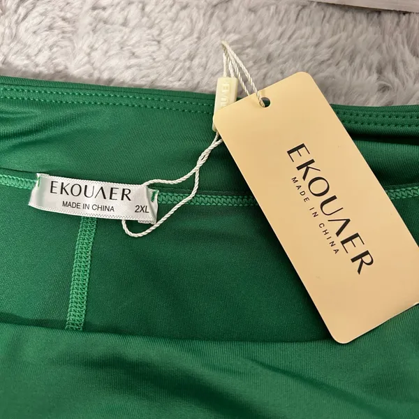 Ekouaer Kelly Green Athletic Skort New with flaw - Image 9