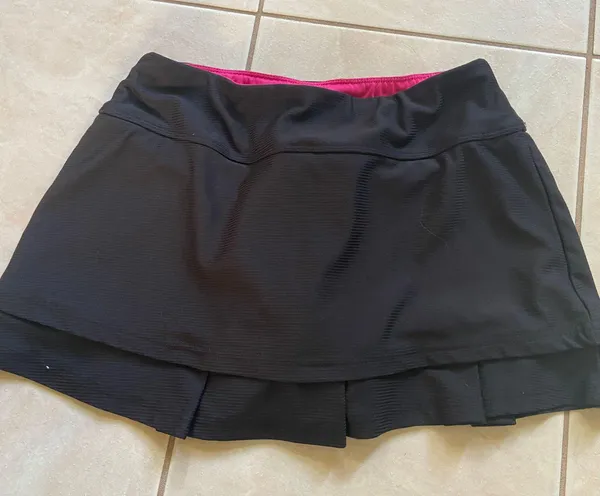 Tennis Skirt Size M - Image 2