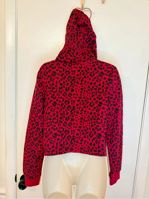 NWT True Religion Red Leopard Print Cropped Hoodie Size Small - Image 11