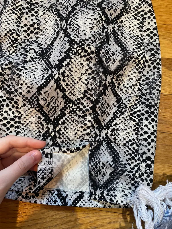 Garage snakeskin skirt - Image 3