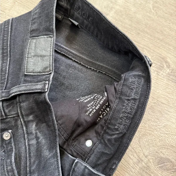•AMERICAN EAGLE• SUPER HIGH RISE ANKLE STRAIGHT JEANS - Image 5