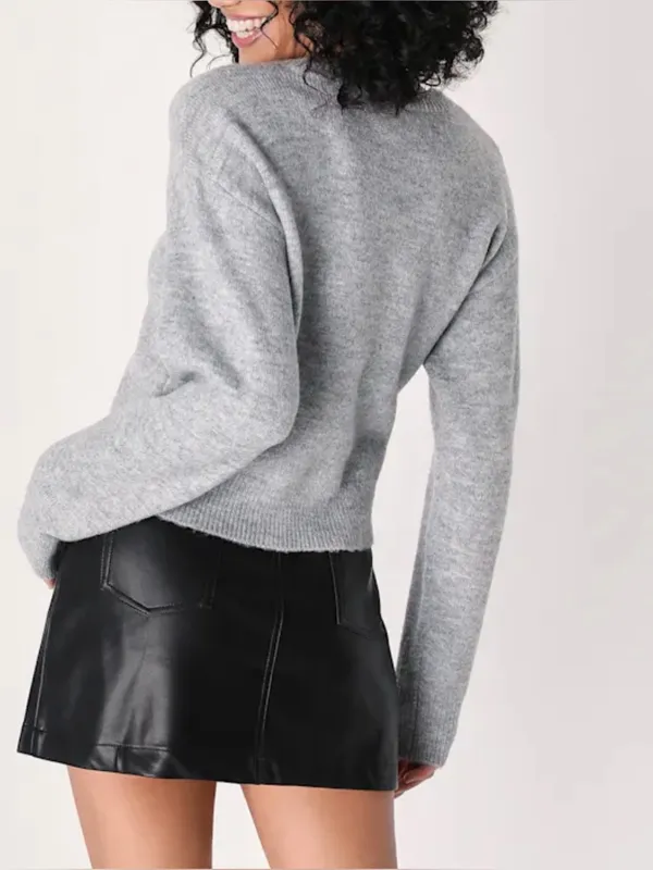 NWT LULUS Women’s Casually Elevated Cutout Surplice Long Sleeve Sweater Size M - Image 3