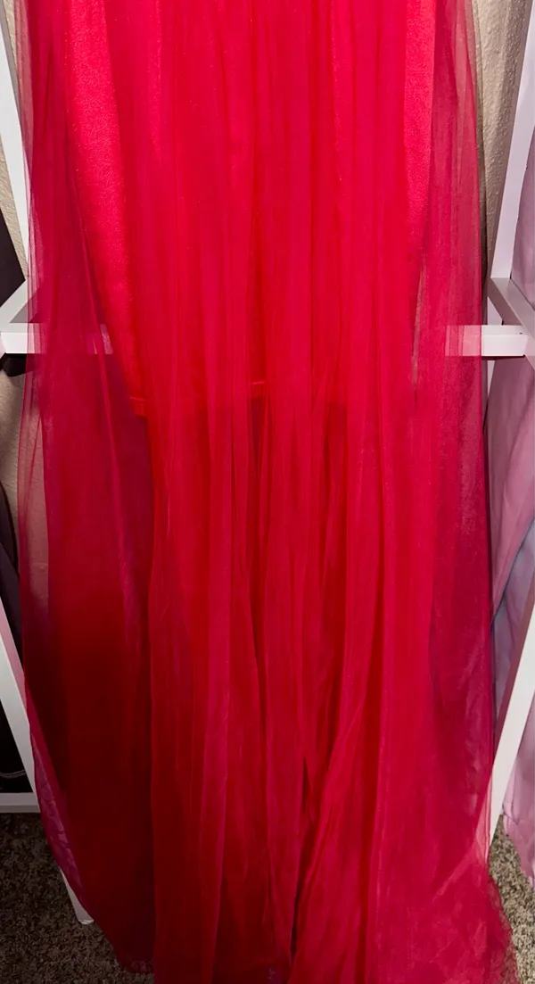 Boutique Red satin and mesh maxi prom dress - Image 4
