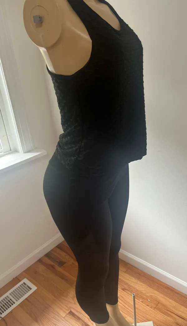 Leggings And Top Black - Image 3