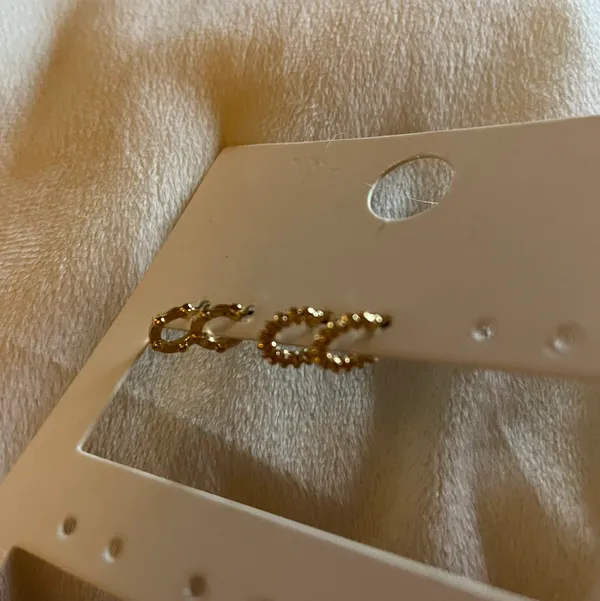Mini Hoop Earrings Gold - Image 3