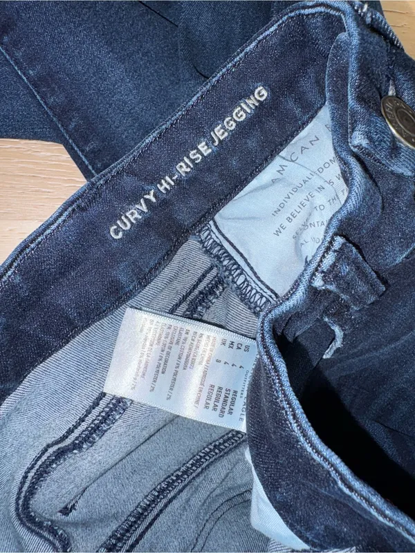 American Eagle Outfitters curvy high rise Dark Wash Ripped Skinny Jeggings - Image 4