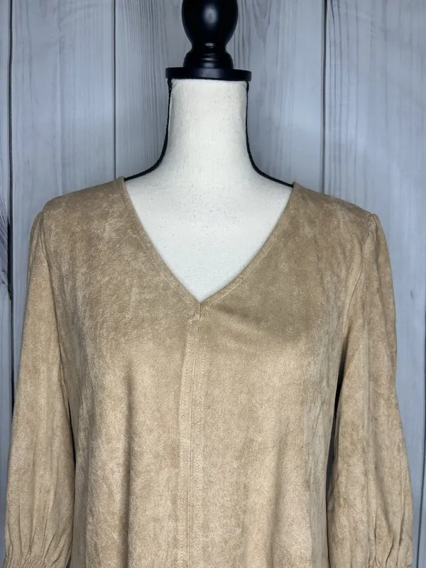 Aryeh Tunic Top Faux Suede Tan Camel V-Neck Smocked Ruffle Cuff Sz L Boho Chic - Image 2