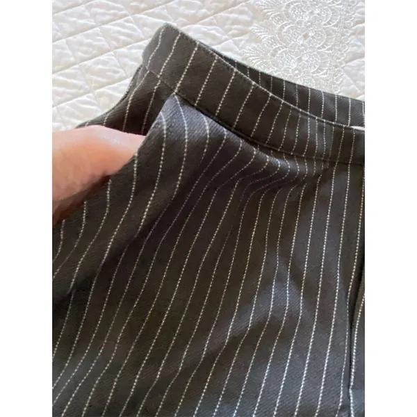 H&M Pinstriped Wide Leg Trousers Gray NWT Size Small - Image 7