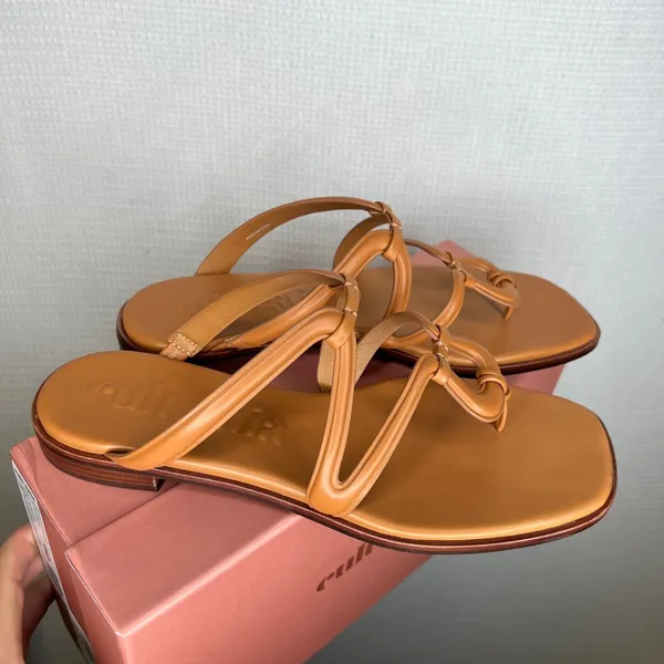 Cult Gaia Estee Sandal Toasted Caramel Leather Strappy Flat Thong Size 39 NEW - Image 2