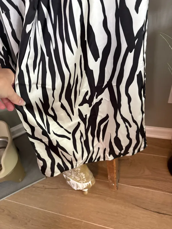 JW size 2X zebra print elastic waist wide leg pants - Image 5
