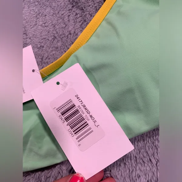 NWT Dippin daisys large brink top swim green - Image 5