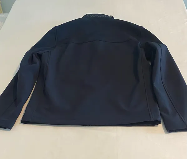 Calvin Klein men’s zip up jacket - Image 8