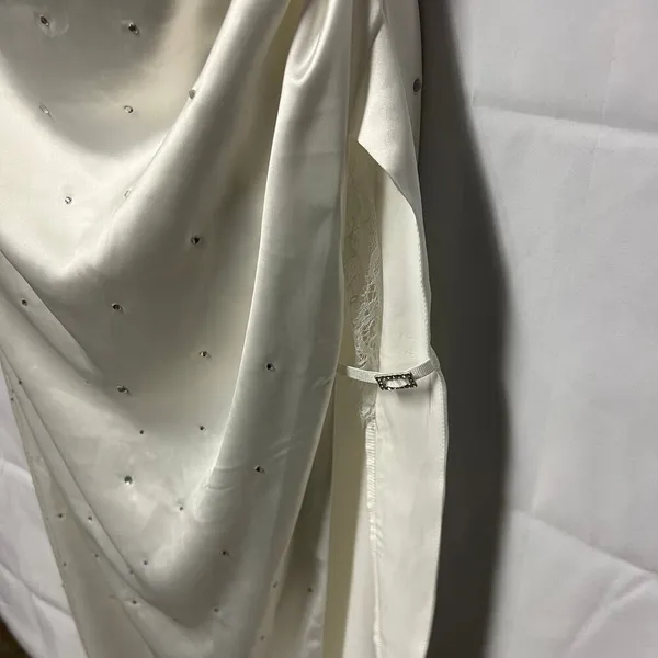Women's Rhinestone Cream Lace Halter Maxi Dress Size Small - Image 14