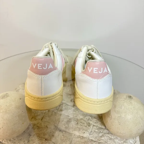 VEJA V-10 CWL Vegan Leather Sneaker in White/Petale Pink Size EU 37/US 6 - Image 6
