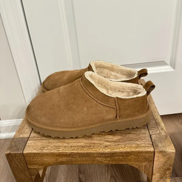 UGG Classic Micro Genuine Shearling Lined Slip-On in Chestnut Size US 10 - Image 5