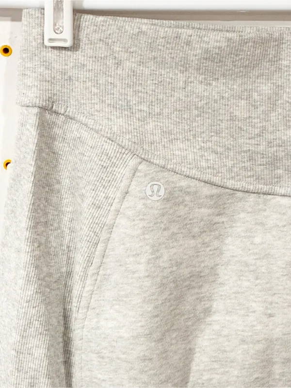 Lululemon Grey Scuba High-Rise Mini Skirt Size‎ XS NEW - Image 4