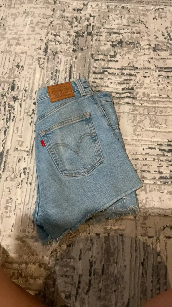 Levi’s Ribcage Shorts Denim - Image 2