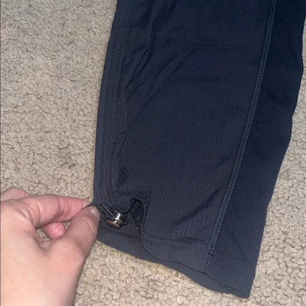 Lululemon Dance Studio Mid Rise Crop 25"‎ Black 4 - Image 6