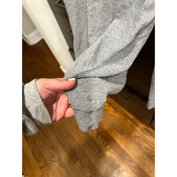 lululemon pullover Light gray‎ size 8 Cowl Neck - Image 3