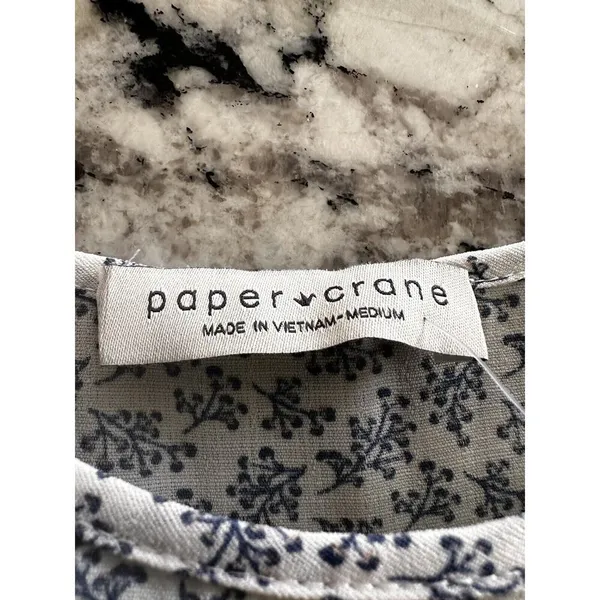 Paper Crane Womens Tiered Floral Top Green boho Blouse Medium M - Image 5