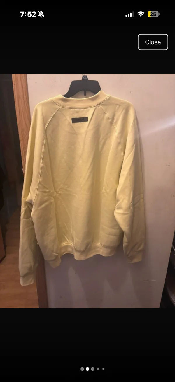 Essential fear of God crewneck size XL - Image 2