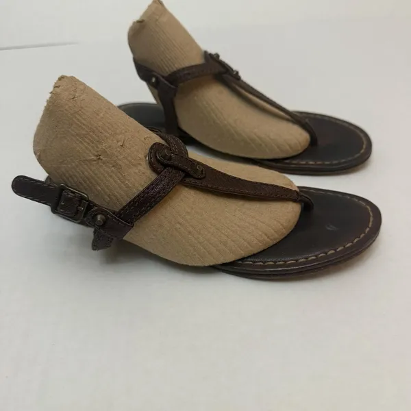 Frye Leather Thong Sandals Shoes Womens Size 6 Brown Buckle Adjustable Strap - Image 2