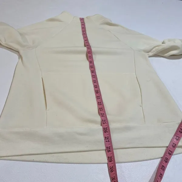 Fabletics Cream Funnel Neck Fleece Pullover Sweatshirt Women’s Medium - Image 5