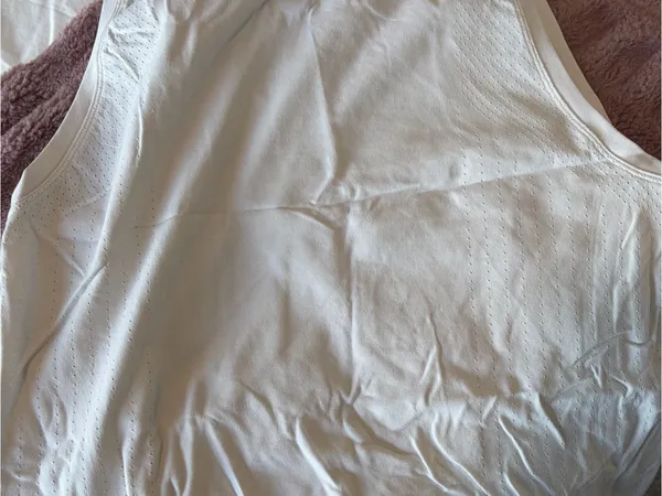Athleta White Sleeveless Cropped Tank - Image 2