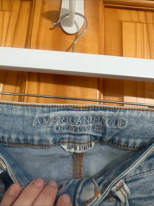 American Eagle Super Stretch Artist Crop Jeans Size 10 - Image 3