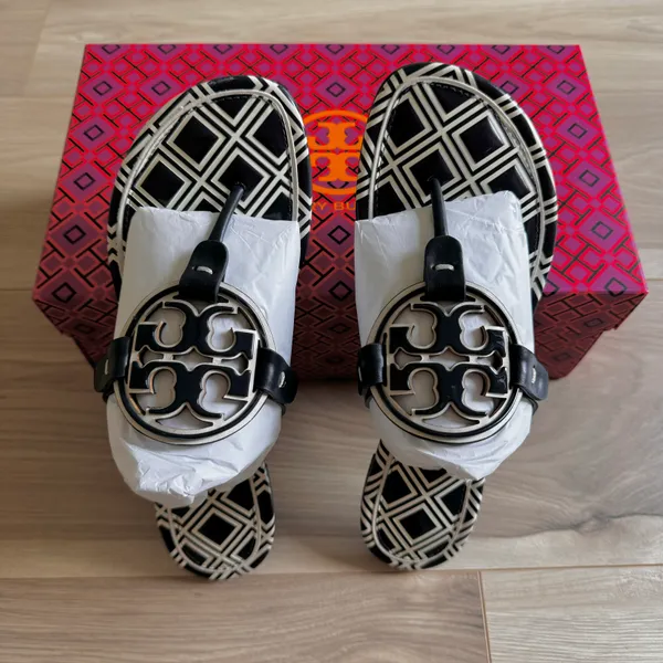 Miller Metal Sandals Navy 8.5 - Image 3