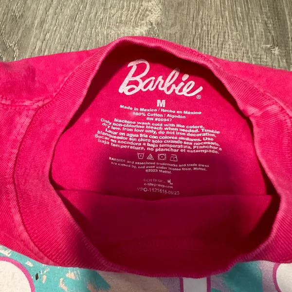 Barbie Movie Hot Pink T Shirt With Barbie Car Size Medium New Cotton NWOT - Image 6