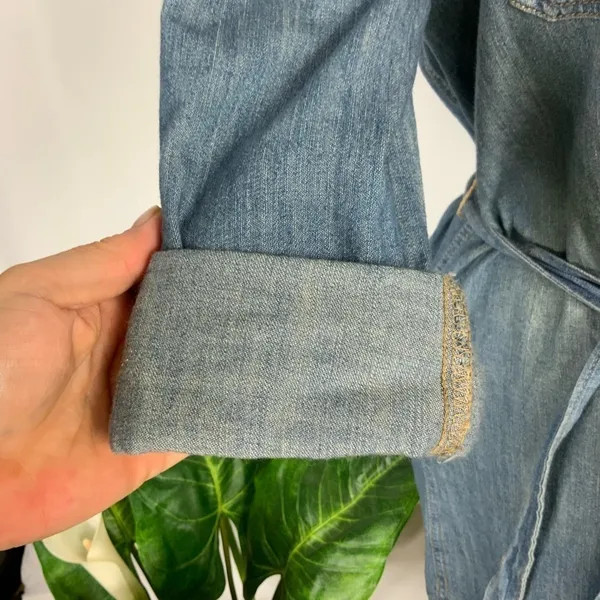Universal Threads Blue Faded Button Down Raw Hem Belted Denim Casual Dress Small - Image 12