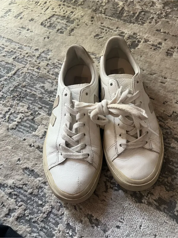Veja White Campo Low Top Sneakers Size 7 US $175 - Image 2