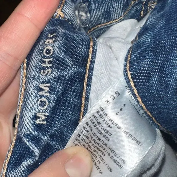 American Eagle mom jean distressed size 2 wedgie shorts - Image 2