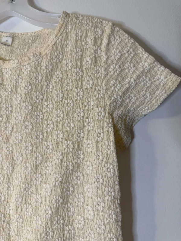 Old Navy Fitted Short-Sleeve Lace Top Cream Women’s Medium  - Image 3