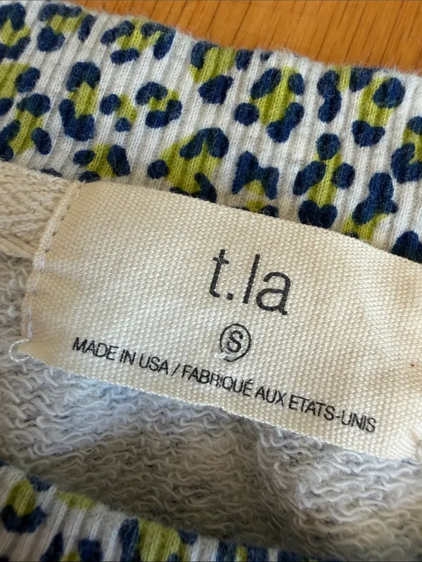 T.La Leopard Print Puff Sleeve Top - Light Green & Blue Size Small - C69-037 - Image 2