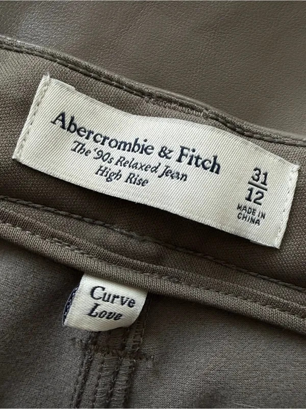 NEW Abercrombie & Fitch Curve Love Vegan Leather Cargo 90s Relaxed Pants 31/12 - Image 10