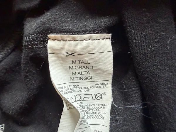 Old Navy Black yoga pants - Image 3