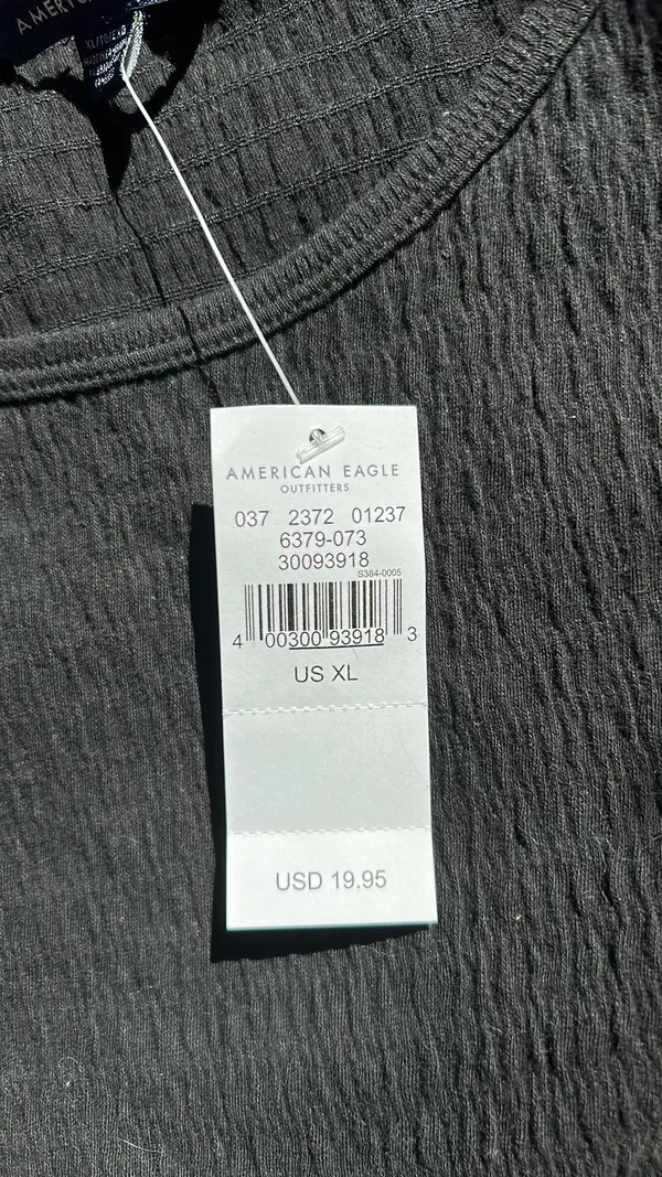 American Eagle Outfitters Crop Top - Image 4